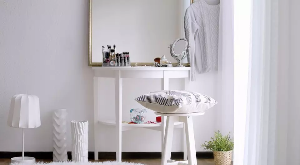 Hur man gör ett toalettbord Gör det själv: Instruktioner för 4 alternativ