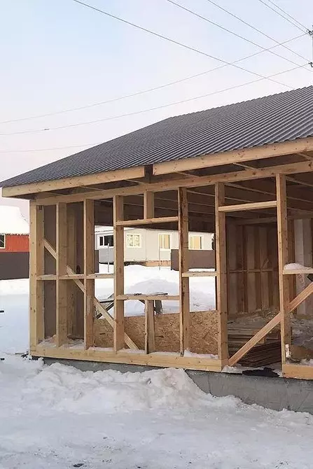 Hvordan bygge et skjelett garasje fra et tre med egne hender 4947_29