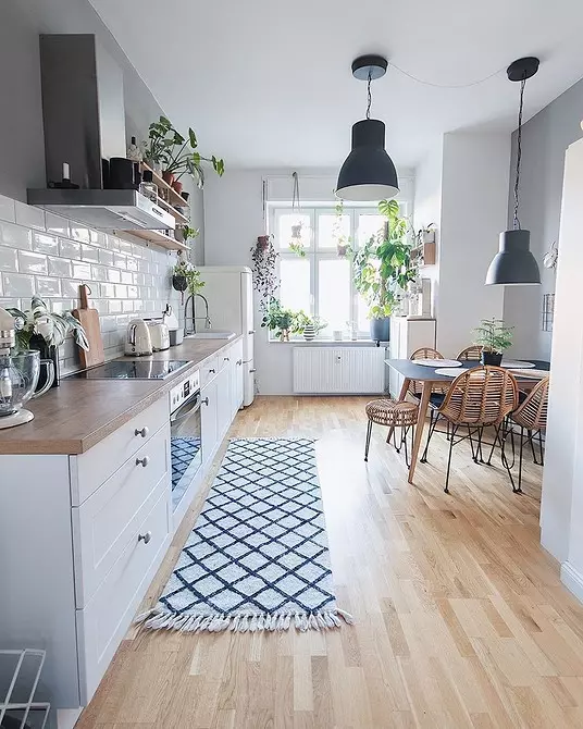 Kitchens fan IKEA: Echte foto's yn it ynterieur en 5 stilen wêryn se perfekt passe sille 4971_108