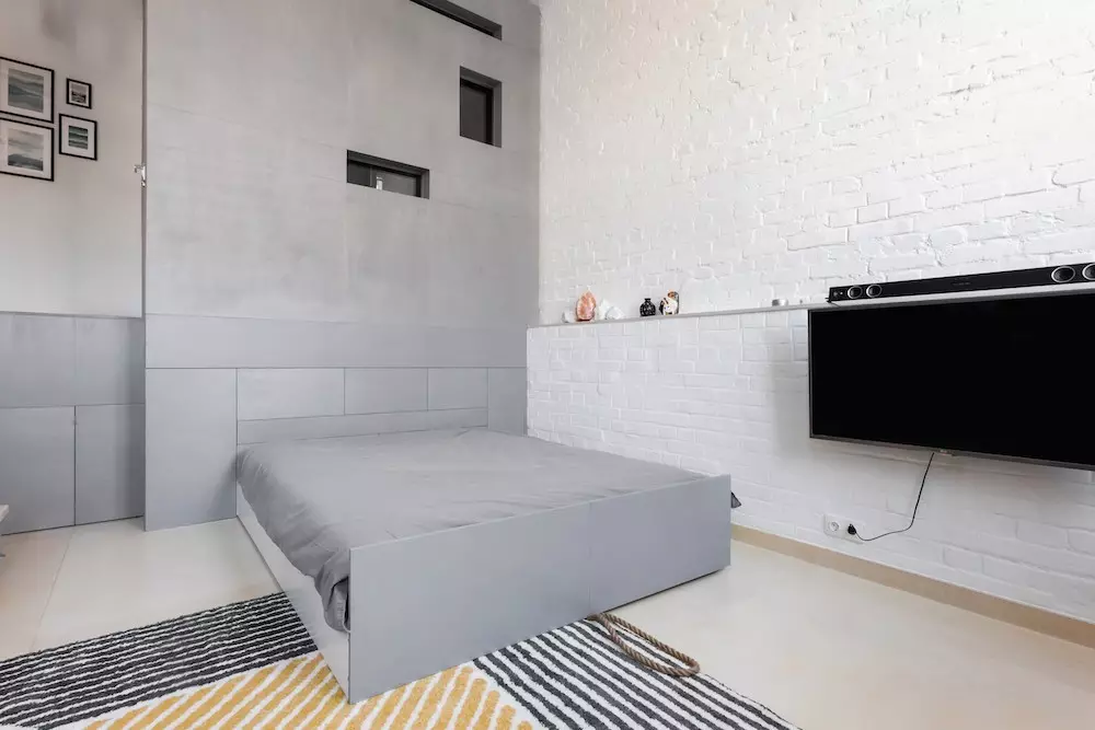 Hoe ontwerpers zijn uitgerust met slaapkamers, als er geen plaats is: 6 ideeën van echte projecten 5029_13