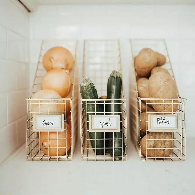 Where to store onions so that it remains fresh: 10 right ways for the apartment 503_23