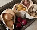 Ku të ruajë onions në mënyrë që të mbetet e freskët: 10 mënyra të drejta për apartament 503_40