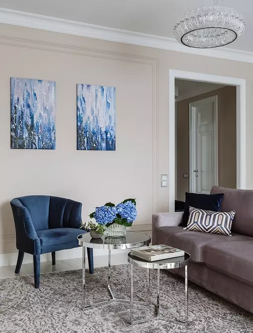 Klasik modern ing warna anget: interior apartemen rong kamar turu ing tengah Moskow 5411_26