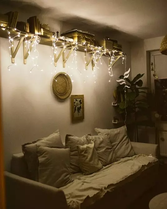 7 ide të freskëta për të dekoruar një apartament të vogël për vitin e ri 5417_6