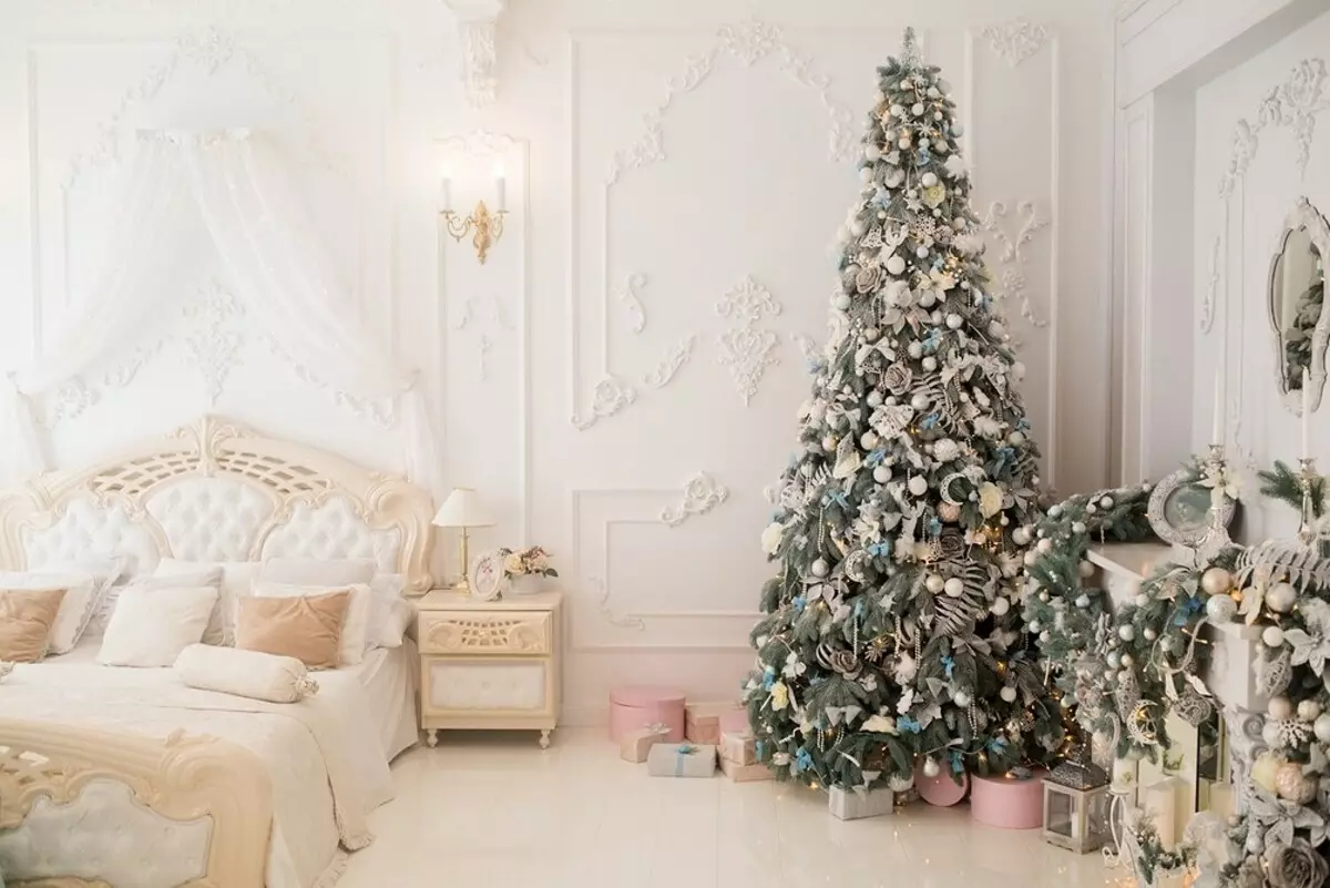 5 ideias para a árvore de Natal decorando em estilos interiores populares 5483_9