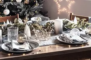 Non seulement arbre de Noël: 10 zones pour la décoration de la maison festive 5516_1