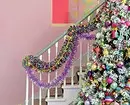 Hindi lamang Christmas Tree: 10 zone para sa maligaya na palamuti sa bahay 5516_36