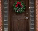 Si të dekoroj derën në Vitin e Ri: 5 opsionet më të bukura 5530_11