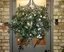 Si të dekoroj derën në Vitin e Ri: 5 opsionet më të bukura 5530_27