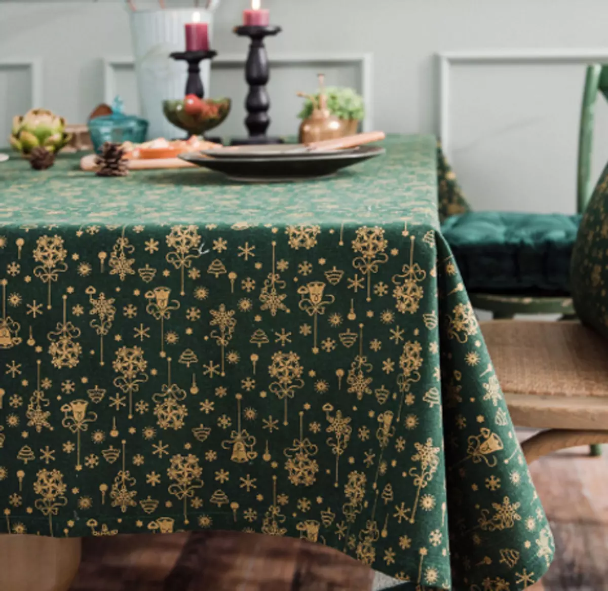 Tablecloth pẹlu iyaworan ọdun tuntun