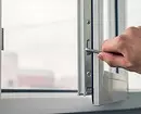 Өвлийн улиралд хуванцар цонх хэрхэн зохицуулах вэ: дэлгэрэнгүй зааврыг хэрхэн зохицуулах 5701_12