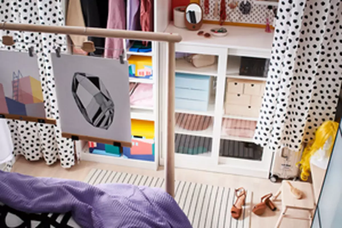 Microgarderous saka IKEA: 5 Gagasan asli sing cocog kanggo kamar paling cilik 5803_1