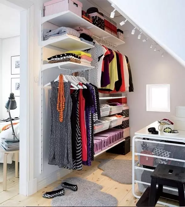 Desening zonele funcționale într-un apartament mic: 6 idei de la IKEA 5871_22