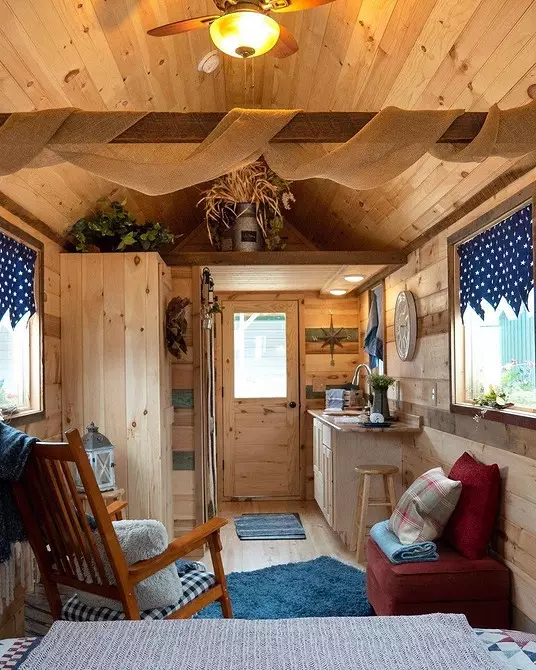 6 small houses with cozy interiors in which you want to spend the New Year holidays 591_75