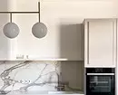 Bijela kuhinja s White Countertop: 5 opcija dizajna i 50 fotografija 5999_43