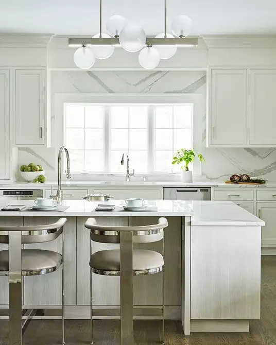 Beyaz tezgah ile beyaz mutfak: 5 Tasarım seçenekleri ve 50 fotoğraf 5999_98