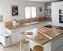Baltoji virtuvė su medinėmis stalviršiu (42 nuotraukos) 6019_26