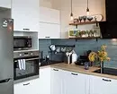 Baltoji virtuvė su medinėmis stalviršiu (42 nuotraukos) 6019_55