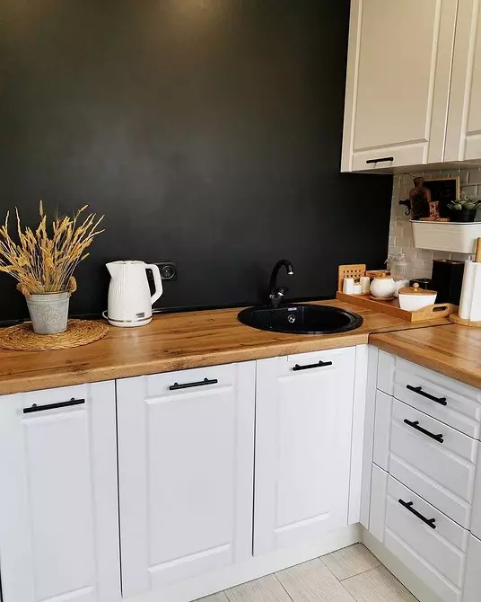 White kitchen with wooden countertop (42 photos) 6019_76