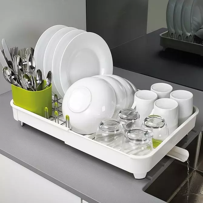 Каде да се исушат садовите во кујната: 6 различни идеи 6023_18