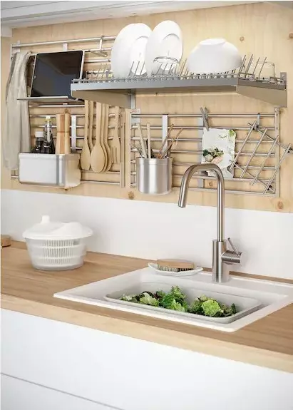 台所で皿を乾かす場所：6多様なアイデア 6023_31