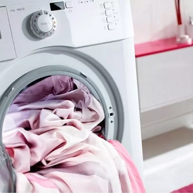 Ինչպես լվանալ վարագույրները. Ձեռնարկի եւ մեքենայի լվացման հրահանգ 6066_13
