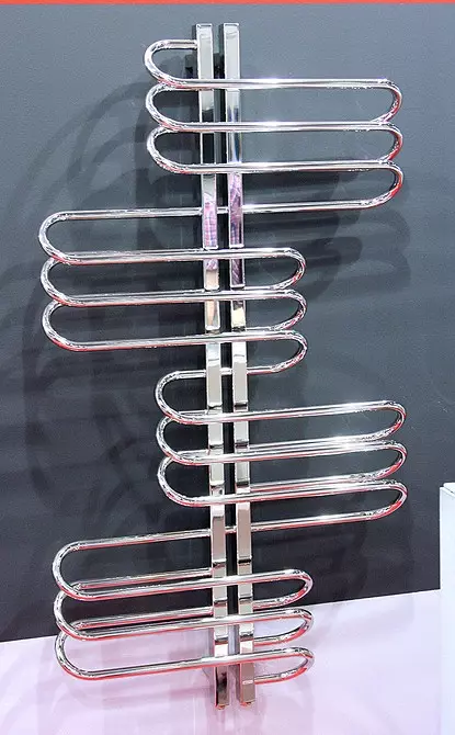 What an electric heated towel rail to choose: tips and rating manufacturers 6126_15