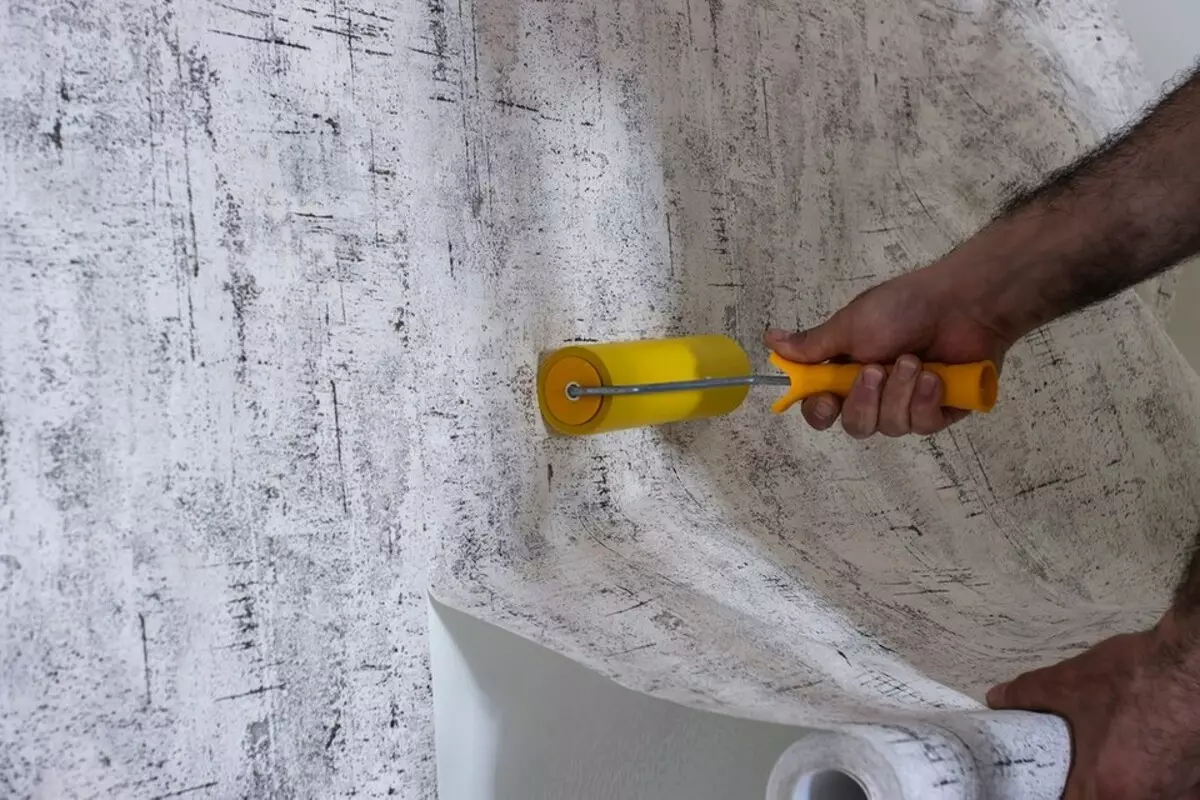 How to glue wallpaper properly: detailed instructions for those who prefer to do everything 621_31