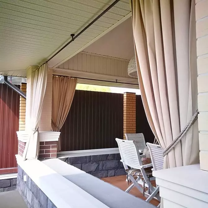 Piliin ang mga kurtina para sa veranda at terrace sa materyal, kulay at form 6224_100