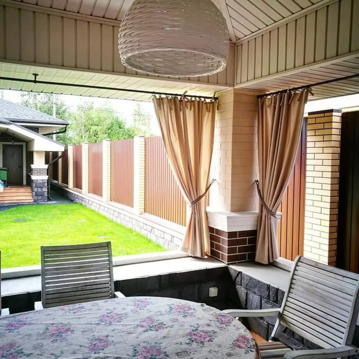 Vælg gardiner til verandaen og terrassen på materialet, farve og form 6224_99