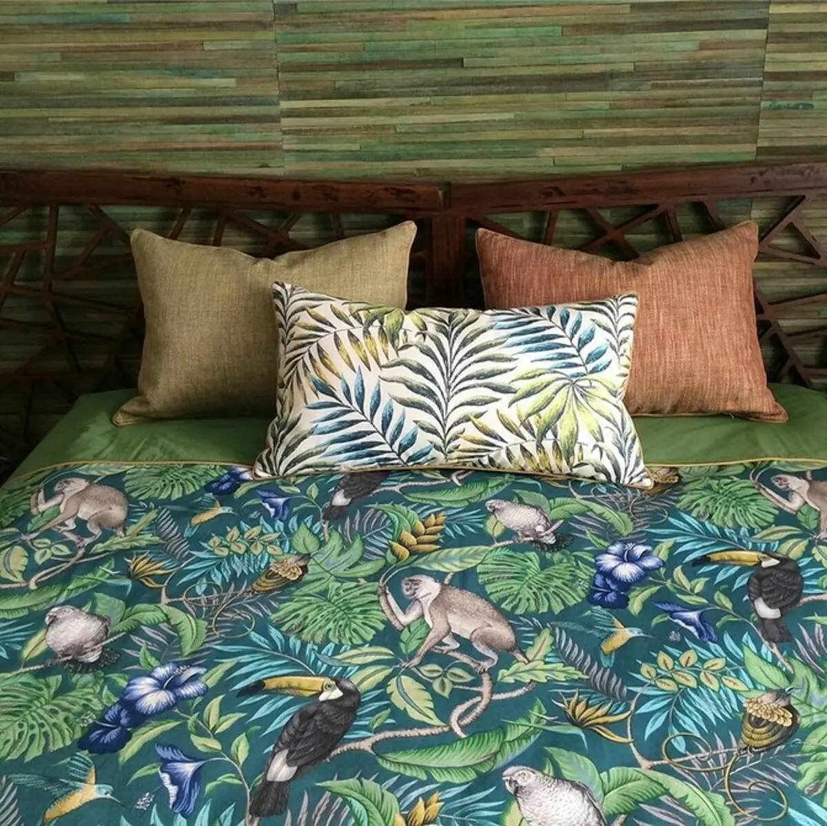 Pinili namin ang perpektong bedspreads at plaid sa ilalim ng loob ng kwarto: 6 delometrics 6260_28