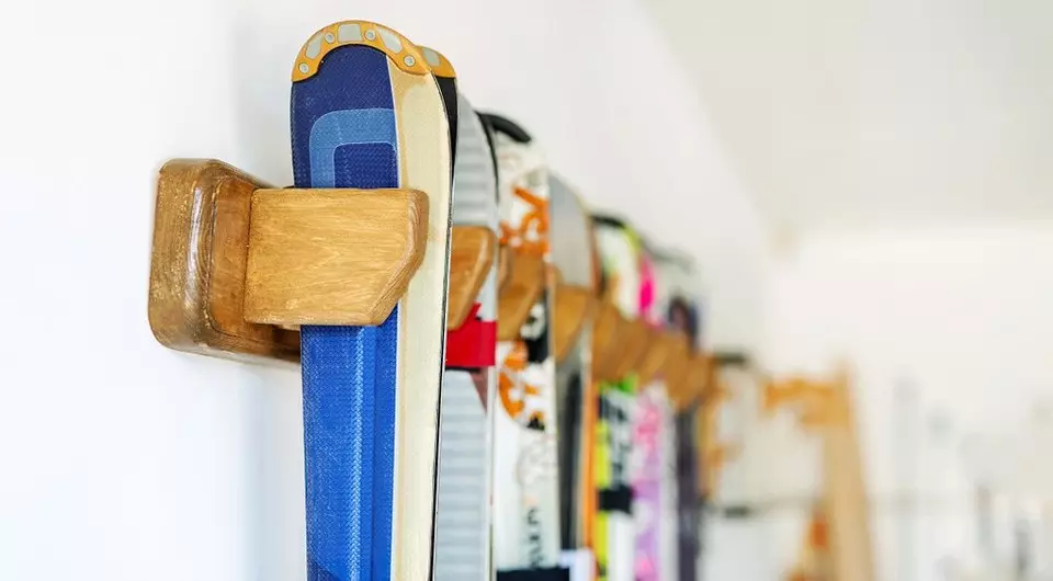 Where to store skates, skis and other winter leisure accessories