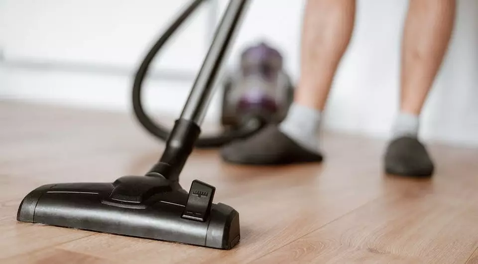 Where to keep a vacuum cleaner in the apartment: 8 convenient places
