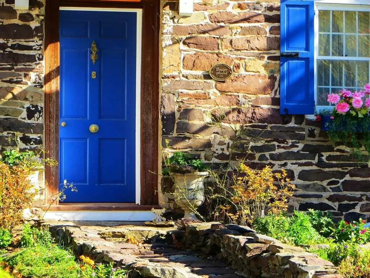 Яку вхідні двері вибрати для приватного будинку: 5 важливих критеріїв 6394_8