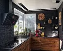 Como emitir um interior da cozinha com uma pia na janela: dicas úteis e 58 fotos 6462_67