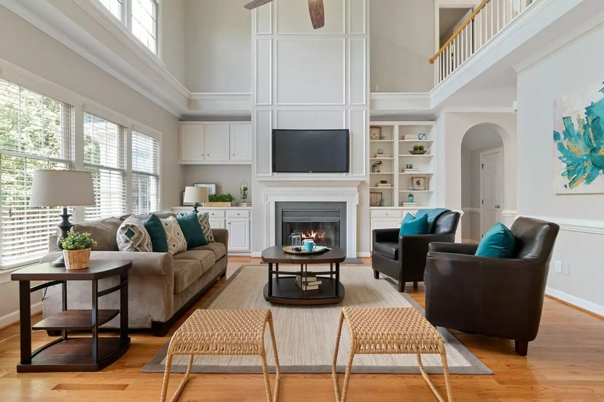 Crie uma zona macia ideal na sala de estar: 7 maneiras de combinar sofá e poltronas 6660_48