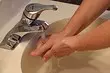 손가락 손에서 세탁하는 것보다는 8 개의 효과적인 수단