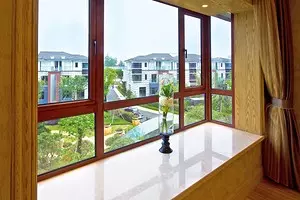Επιλέξτε ξύλινα παράθυρα: 6 σημαντικές παράμετροι 6780_1