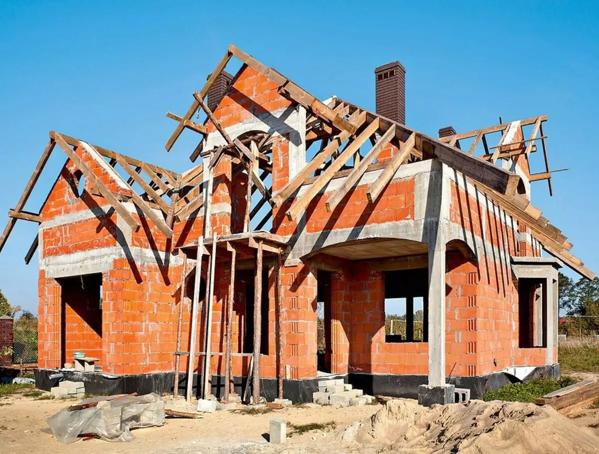 Слоевит поставување во изградбата на куќи: карактеристики, добрите и лошите страни 6909_59
