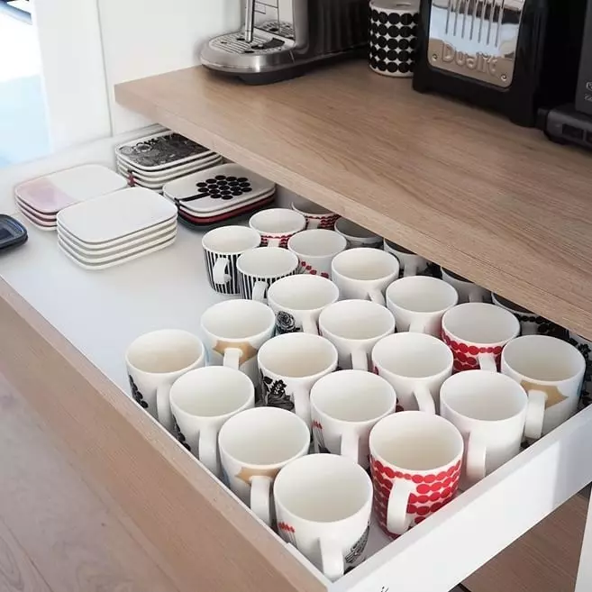 11 прекрасни начини за чување чаши во кујната, а не само 691_6