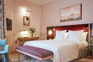 10 ý tưởng cho phòng ngủ, theo dõi trong các khách sạn tốt nhất trên thế giới 6929_1