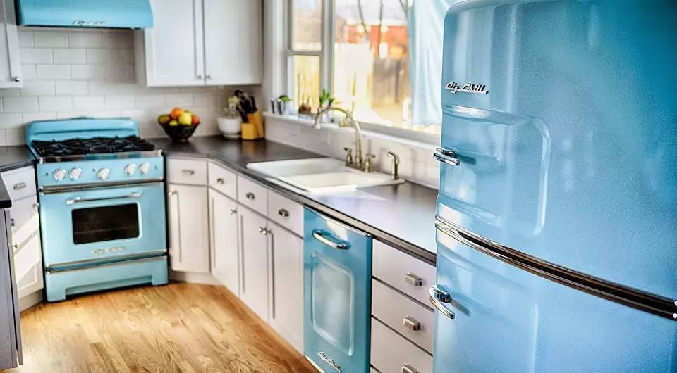 SMEGだけでなく、キッチン用の色とりどりの機器の6つのアイデア