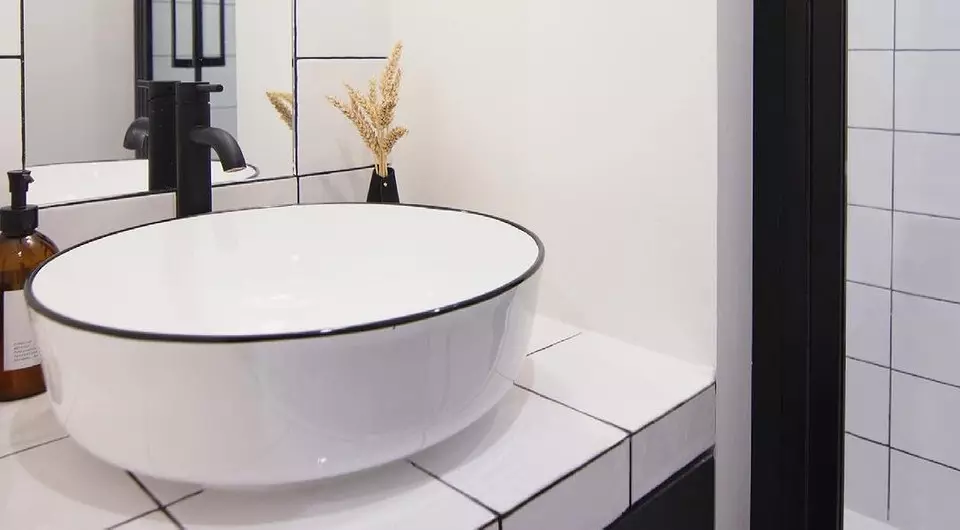 6 iedvesmojošas mazās vannas istabas no franču mājām un dzīvokļiem