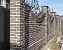 Brick Fence: Mga Uri ng Pagtatag at 47 Mga Totoong Larawan 7037_51