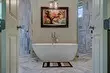 Pag-instalar sa usa ka Acrylic Bath: 3 Caps nga mahimo nga mahimo sa imong kaugalingon nga mga kamot