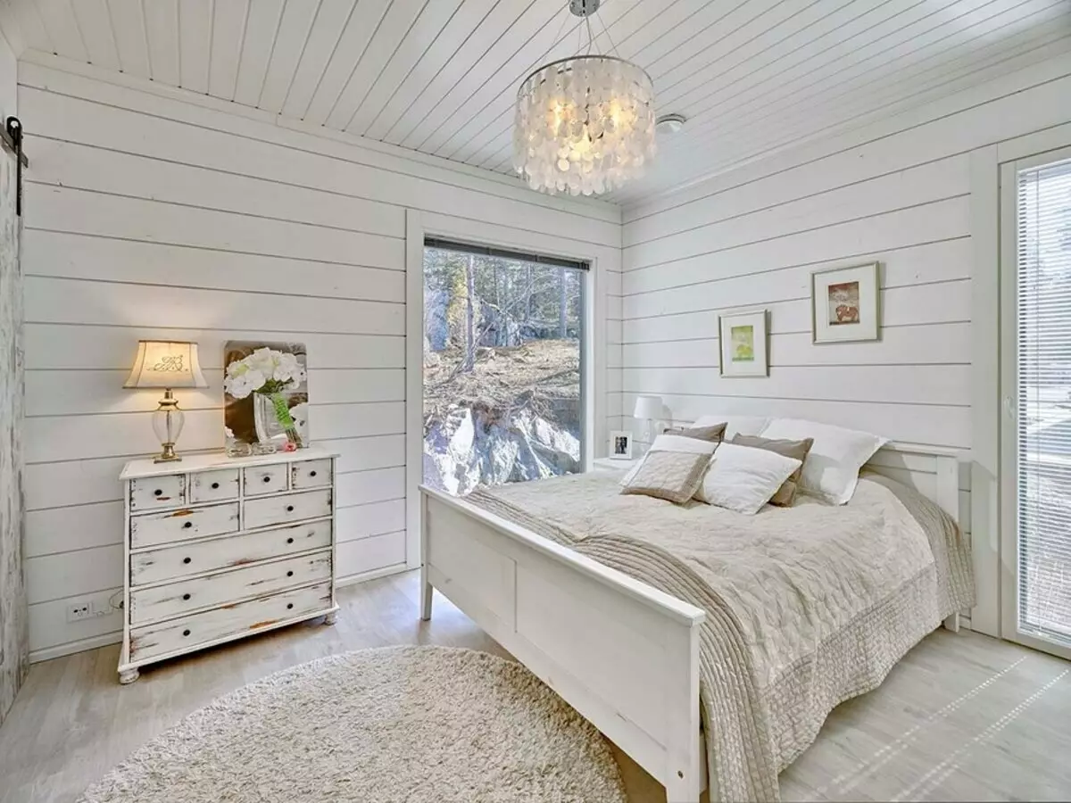 Ngôi nhà ánh sáng ở Phần Lan với những bức tường kính và phòng ngủ khách trên gác lửng 7404_10