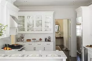 Λευκή κουζίνα στο εσωτερικό: Συμβουλές εγγραφής και 70 εκπληκτικά παραδείγματα 7612_1