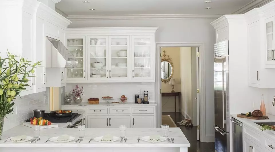 آشپزخانه سفید در داخل کشور: نکات ثبت نام و 70 نمونه شگفت انگیز