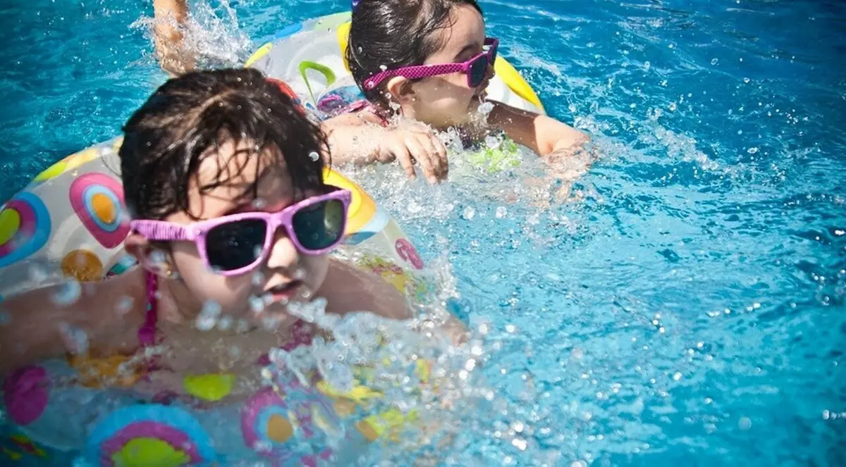 Puro e seguro: que química usar para a piscina no país 7681_10