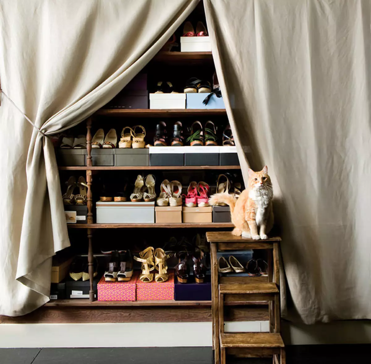 Ikke skjul i skapet: 7 originale måter å lagre poser og sko 7849_33
